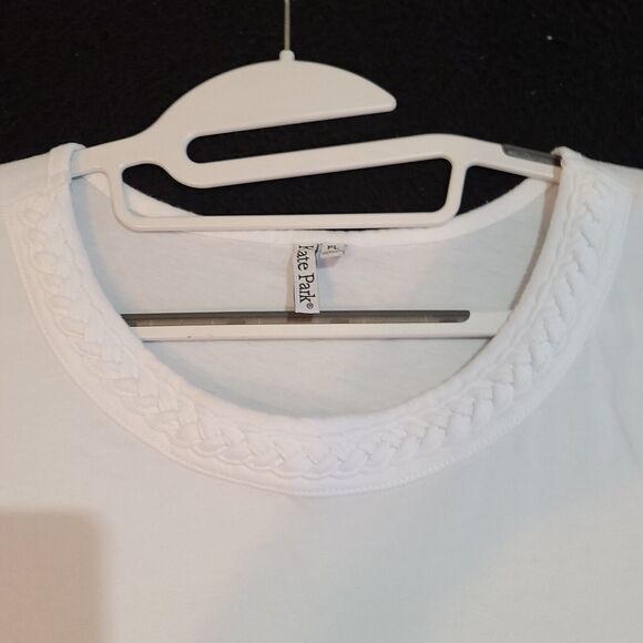 Kate Park Womens T-ShirtWhite Size PL 100% Cotton Short Sleeve Pullover - Picture 9 of 12